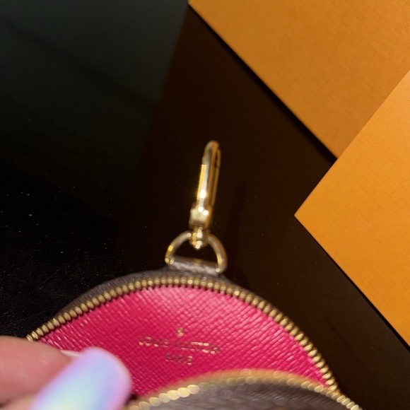 LOUIS VUITTON MINI MNG PIVOINE - Picture 8 of 8